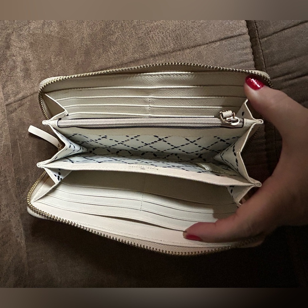 Kate Spade Newbury Lane Leather Wallet - Picture 5 of 8